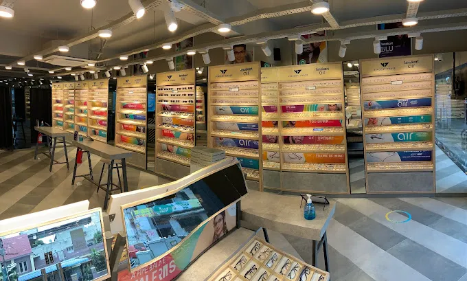 Lenskart.com Flagship Store at Tambaram Kakkan Road